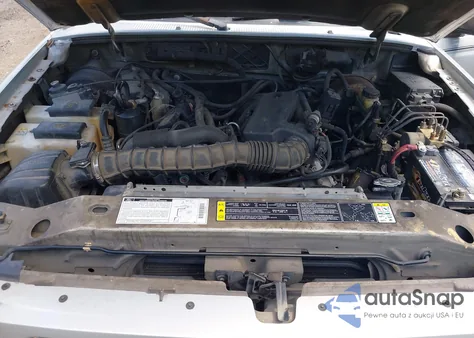 2002 Ford Ranger Edge/Tremor/Xl/Xlt from USA, damaged, VIN 1FTYR14U32TA07814